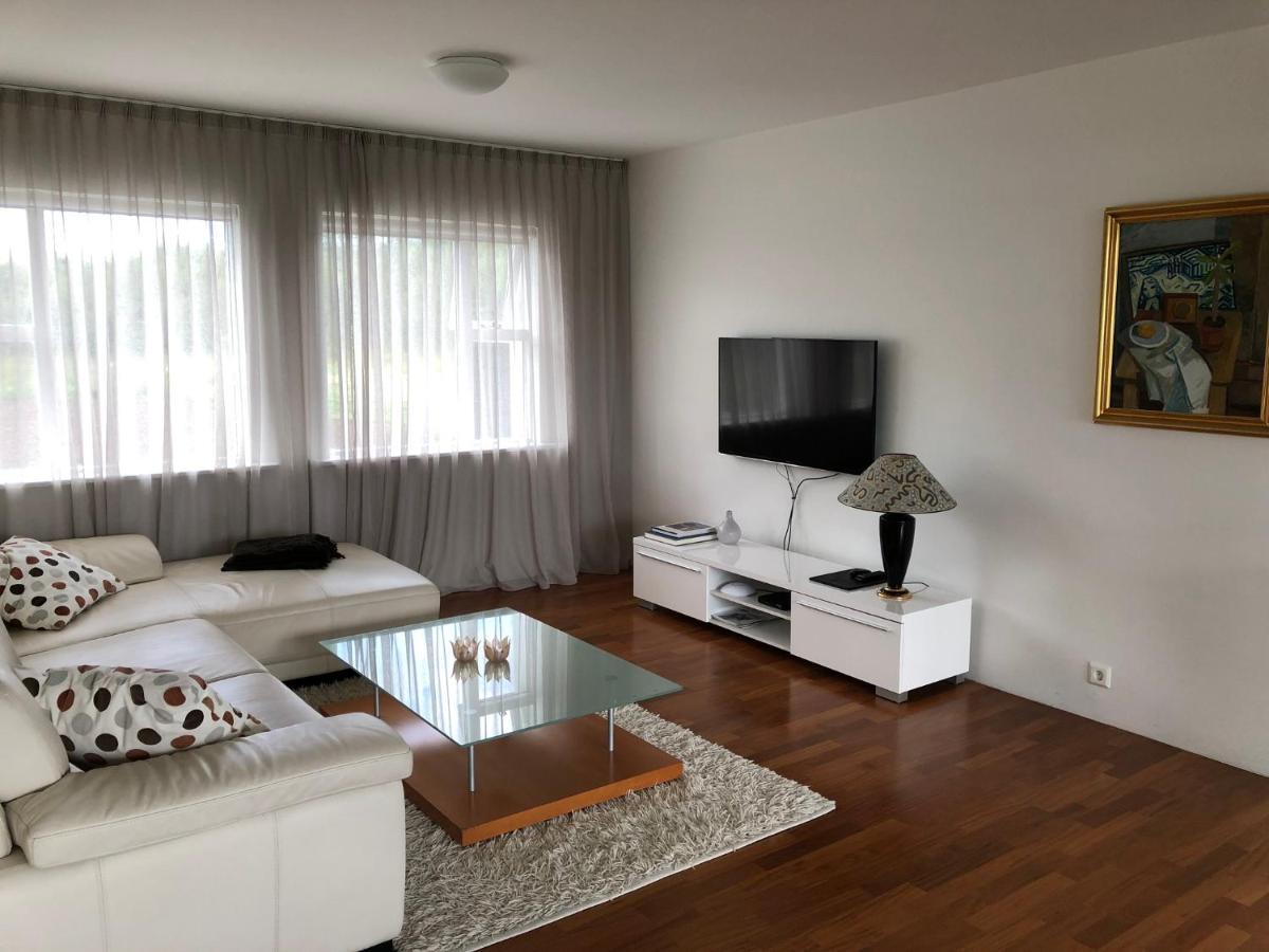 Apt. Hotel Hjalteyri Екстер'єр фото